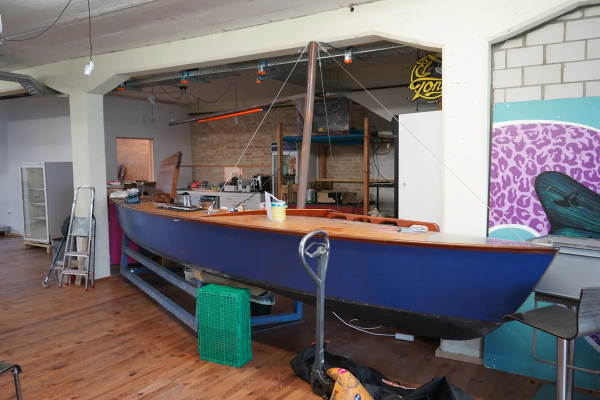 am 25. Oktober öffnet die U-Boot-Bar in Uster, noch muss viel getan werden
